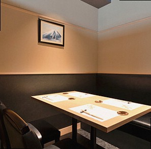 "Fully Private Rooms Available: Seasonal Kaiseki and Sushi for Special Days with Loved Ones"